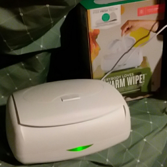 everybody loves a warm wipe